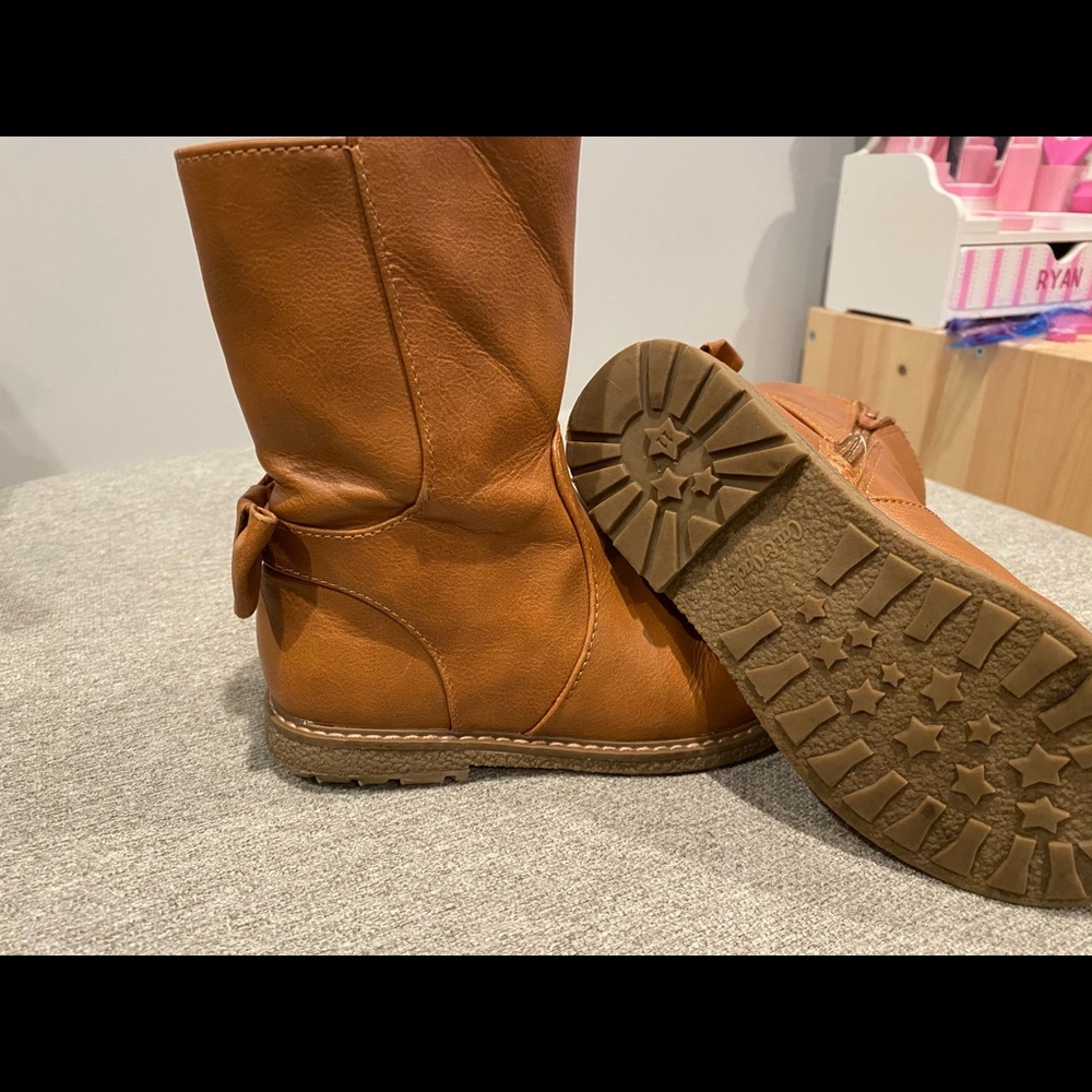 Cat and jack size 11 girls tan boots.